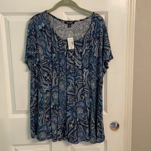 BRAND NEW WITH TAGS! Rizzo & Ali short sleeve top